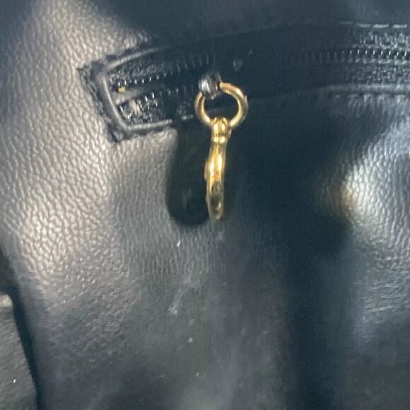 CHANEL Cosmetic porch CC CC Mark Makeup pouch Cosmetics Pouch enamel Black - Picture 10 of 14